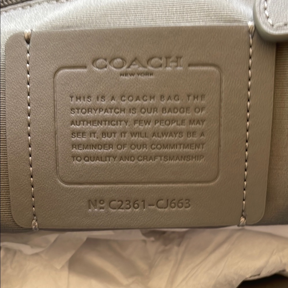 Coach Cream and Blue Messenger Bag with Adjustable Strap - Picture 6 of 6